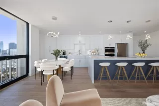 Photo #3: 423917967 Listing 