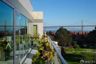 Photo #6: 423918044 Listing