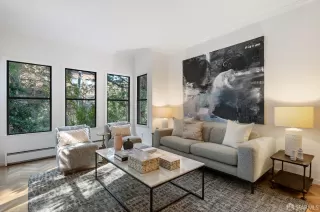 Photo #6: 423918100 Listing