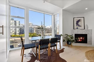 Photo #4: 423918131 Listing