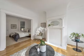 Photo #5: 423918429 Listing 