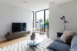 Photo #2: 423919202 Listing 