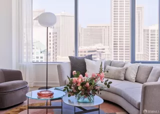 Photo #2: 423919402 Listing