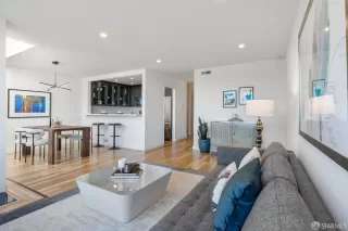 Photo #2: 423919769 Listing 