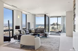 Photo #4: 423920388 Listing