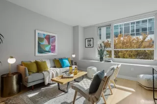 Photo #2: 423920389 Listing