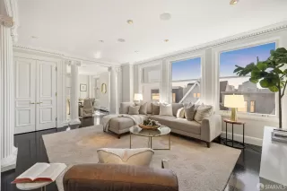 Photo #5: 423920395 Listing