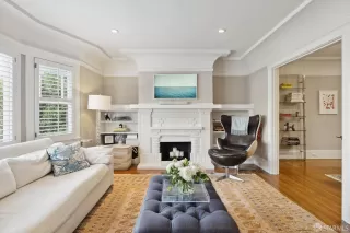 Photo #5: 423920601 Listing 