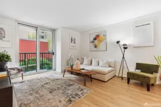 Photo #3: 423921596 Listing