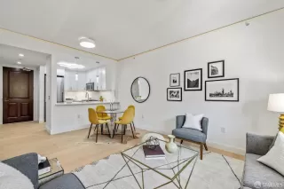 Photo #6: 423921665 Listing 