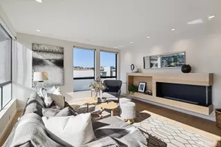 Photo #5: 423922006 Listing