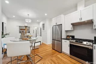 Photo #6: 423922484 Listing