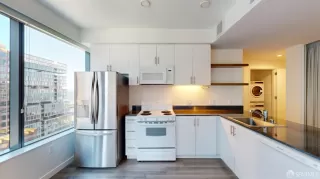 Photo #2: 423922517 Listing