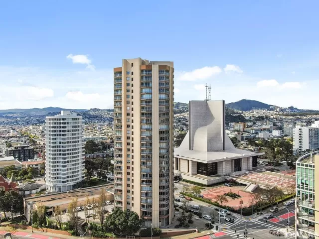 MLS: 423922737 Condo For Sale