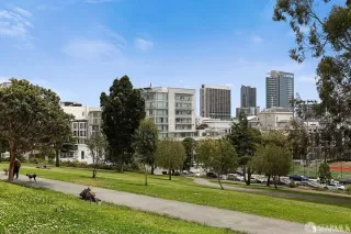 Photo #5: 423922737 Listing 