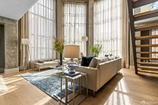 Photo #5: 423923324 Listing