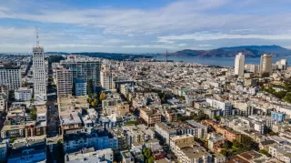 Photo #2: 423923396 Listing