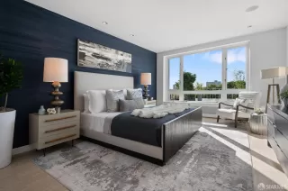 Photo #4: 423924661 Listing