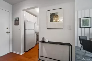 Photo #3: 423924812 Listing 