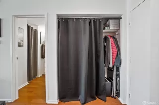 Photo #5: 423924812 Listing 