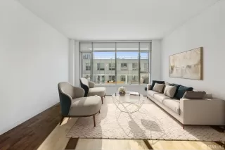 Photo #5: 423924955 Listing