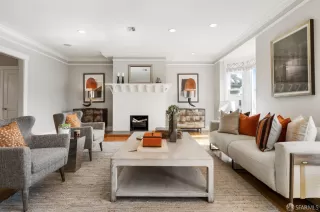 Photo #2: 423925091 Listing