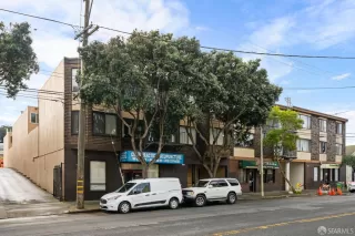 Photo #3: 423925487 Listing