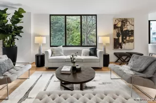 Photo #5: 423925778 Listing