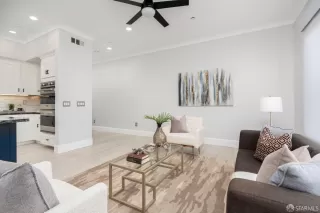 Photo #6: 423925824 Listing 