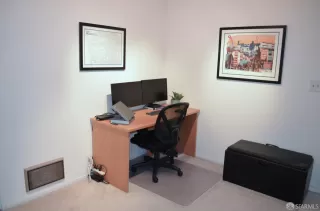 Photo #6: 423925837 Listing