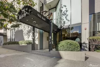 Photo #6: 423925847 Listing