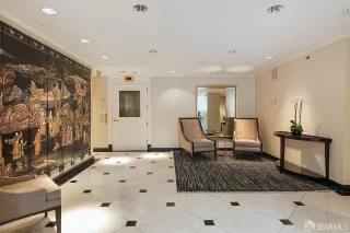 Photo #4: 423925913 Listing