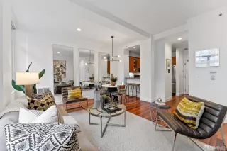 Photo #3: 423926299 Listing