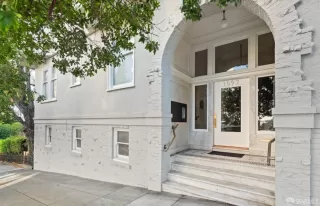 Photo #2: 423927075 Listing