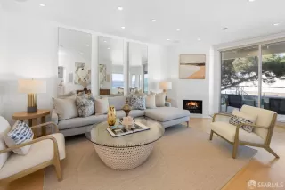 Photo #5: 423927240 Listing