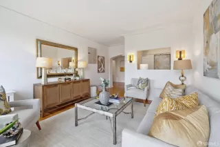 Photo #6: 423927738 Listing