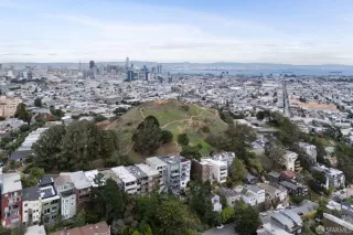 Photo #4: 423927918 Listing 
