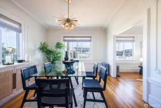 Photo #3: 423927976 Listing