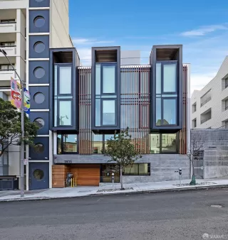 Photo #2: 423928084 Listing 