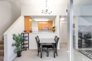 Photo #3: 424000281 Listing