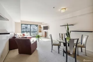 Photo #2: 424000373 Listing