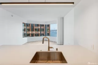 Photo #6: 424000392 Listing