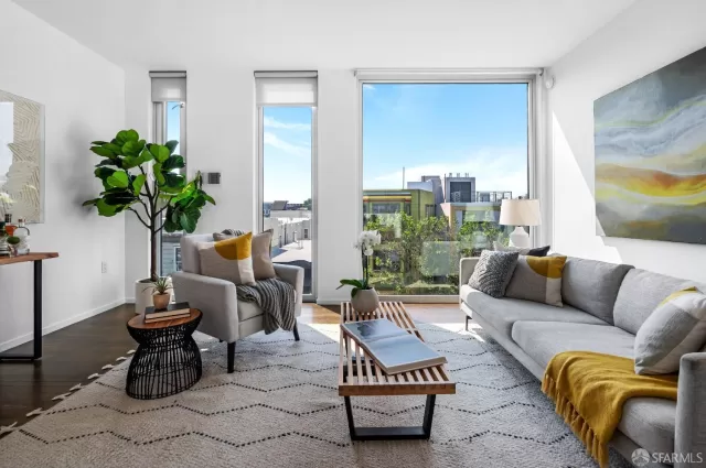 MLS: 424000618 Condo For Sale