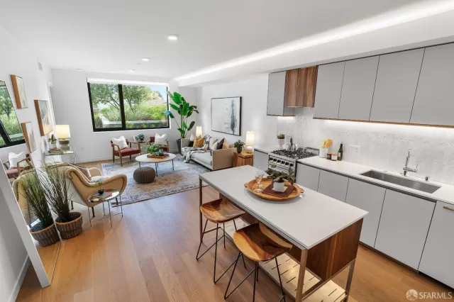 MLS: 424001058 Condo For Sale