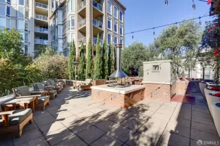 Photo #5: 424001140 Listing