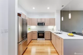 Photo #6: 424001187 Listing