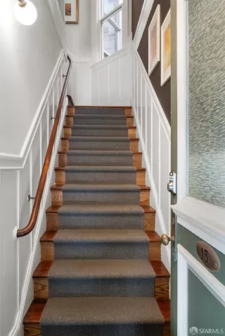 Photo #3: 424001437 Listing