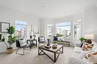 More Details about MLS # 424001974 : 1921 JEFFERSON STREET #205