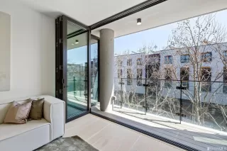 Photo #3: 424001981 Listing