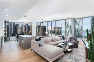 Photo #1: 424002109 Listing